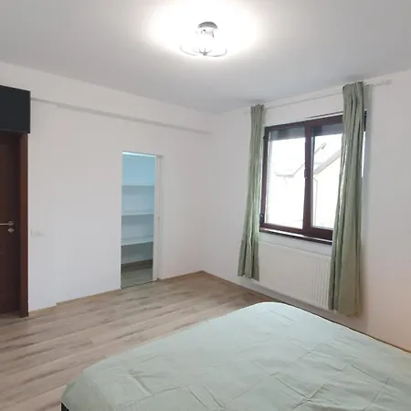 הוילה בוקרשט Mrs House 1 מראה חיצוני תמונה