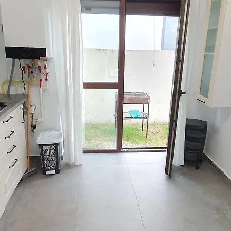 הוילה בוקרשט Mrs House 1 מראה חיצוני תמונה