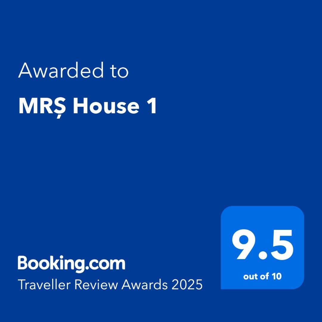 Mrs House 1 בוקרשט